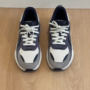 Puma RS-X Heritage Men's Sneakers 10.5 White, Gray and purple.
